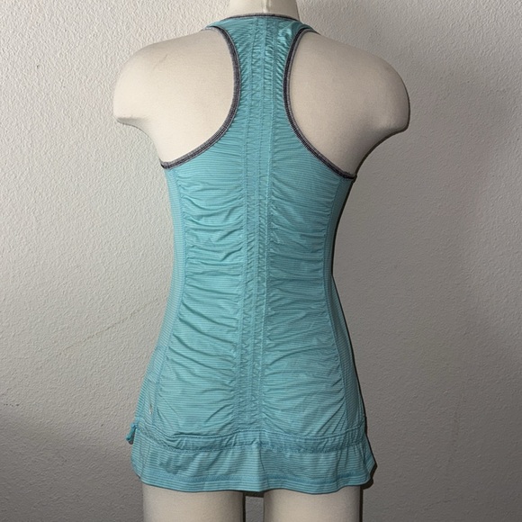 Lululemon Run Tank Ruched size 4 - Picture 4 of 14